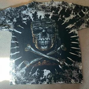 Wild Pair Black and White Skull Tee